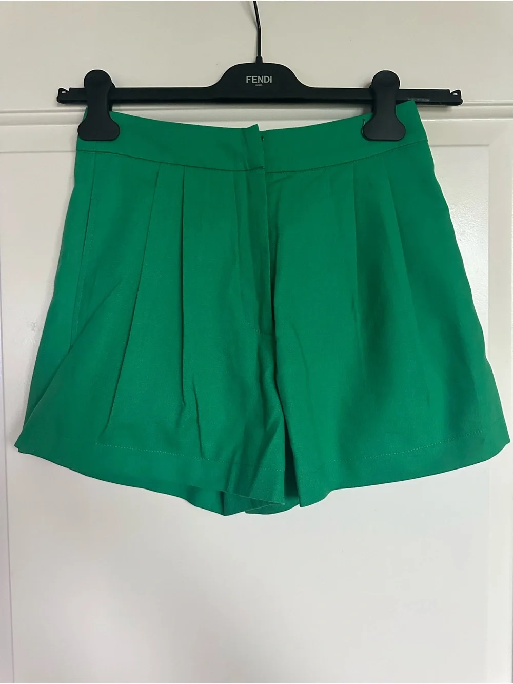 NWT Commense Emerald Sleeveless Blazer & Short Set - XS